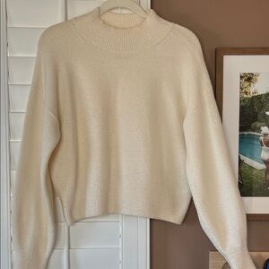 & Other Stories Cream Turtleneck Sweater sz Small